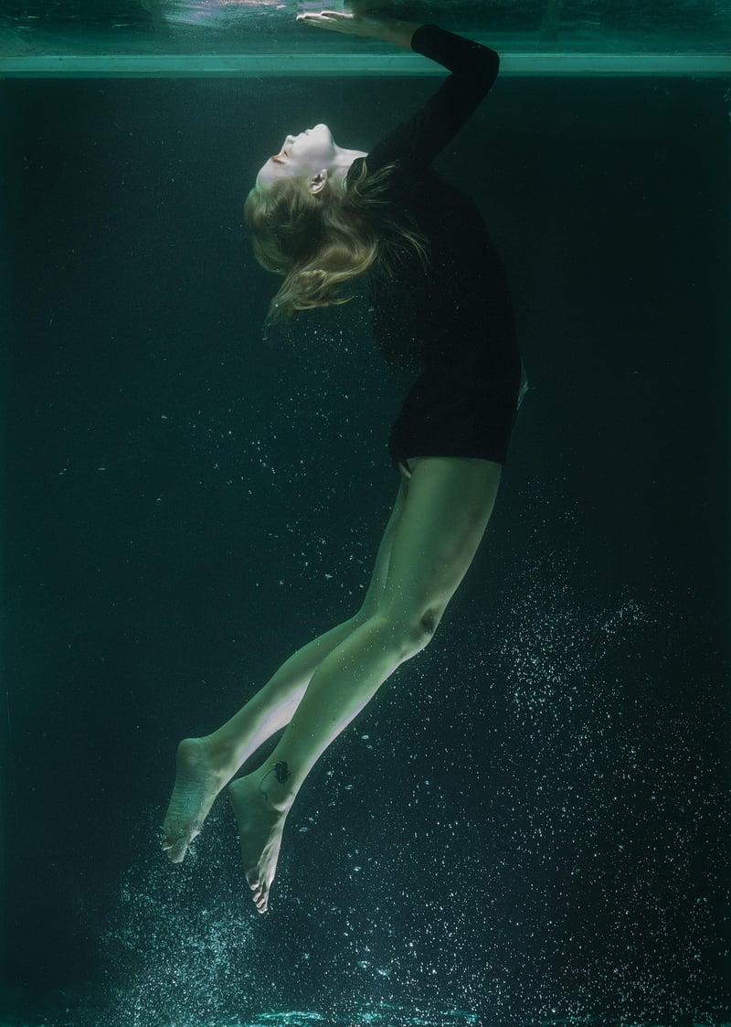 Black Hole Dives
